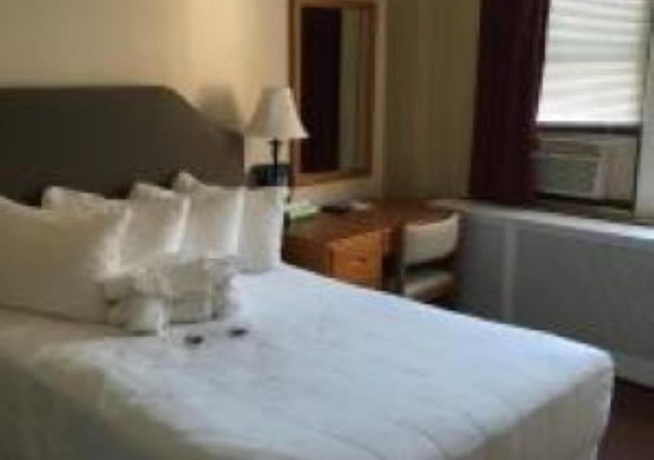 Habitación Doble Estándar con baño compartido